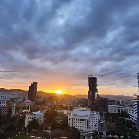 Appartement Sky Dwelling Tirana Extérieur photo